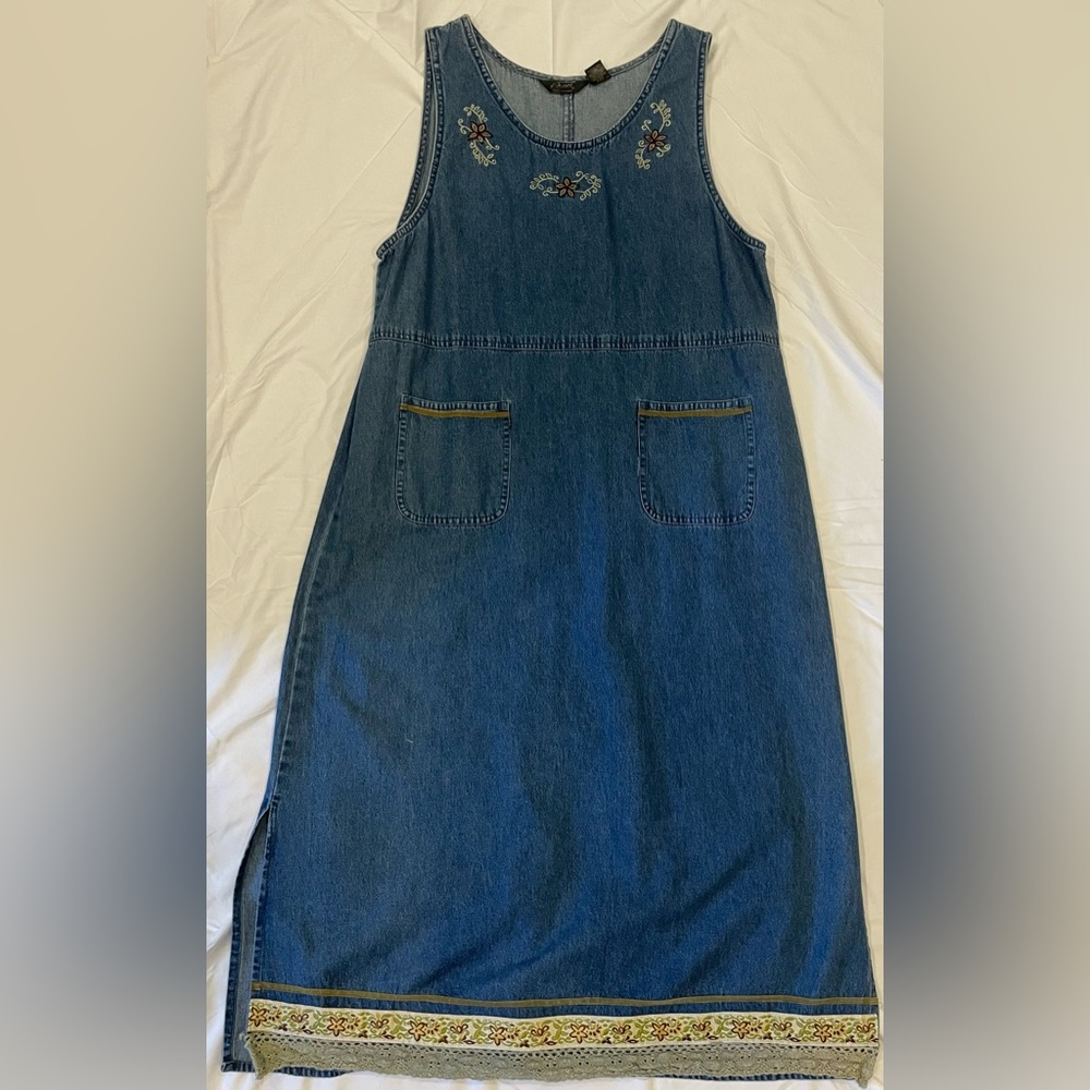Denim Sleeveless Dress with Pockets